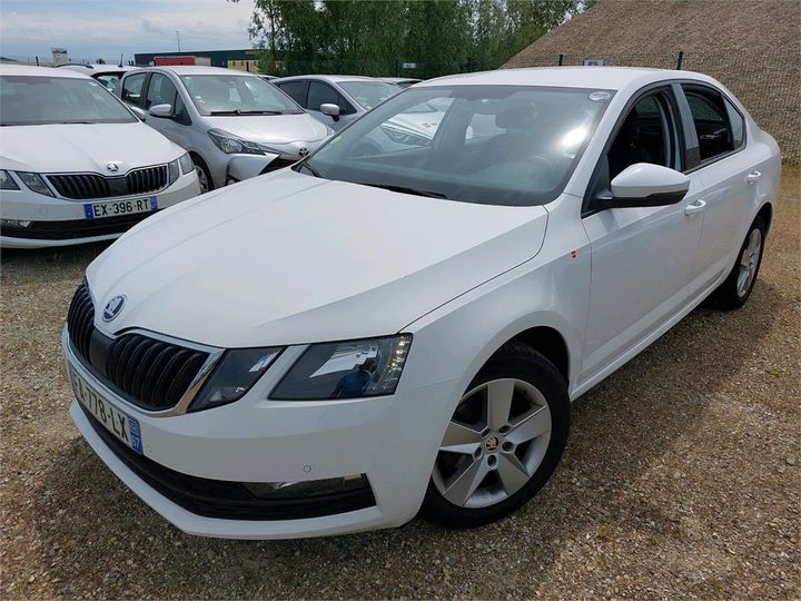 SKODA OCTAVIA 2018 tmbag7ne2k0027863