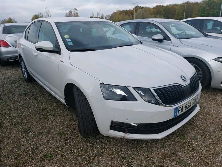 SKODA OCTAVIA 2018 tmbag7ne6k0011035