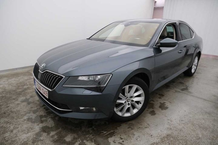 SKODA SUPERB 2018 tmbag7np0j7559376