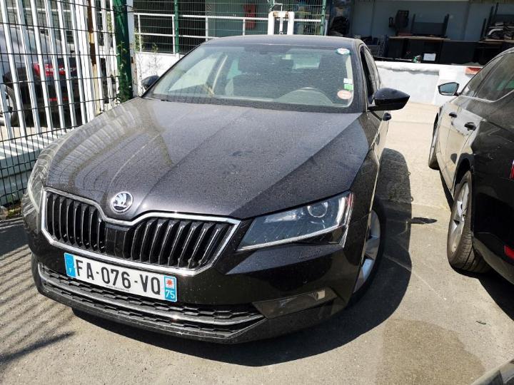 SKODA SUPERB 2018 tmbag7np0j7610620