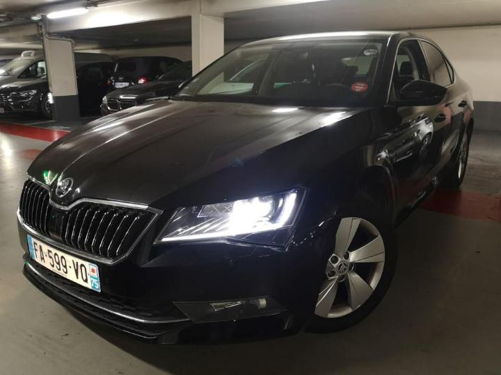 SKODA SUPERB 2018 tmbag7np1j7610559