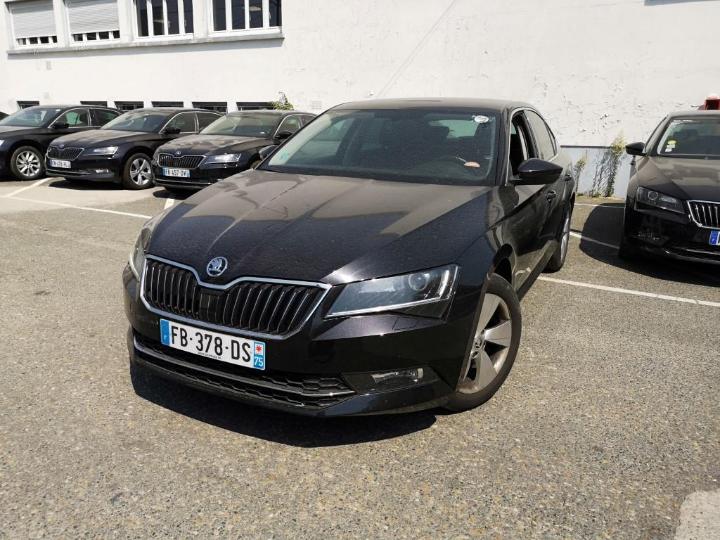 SKODA SUPERB 2018 tmbag7np1j7611453