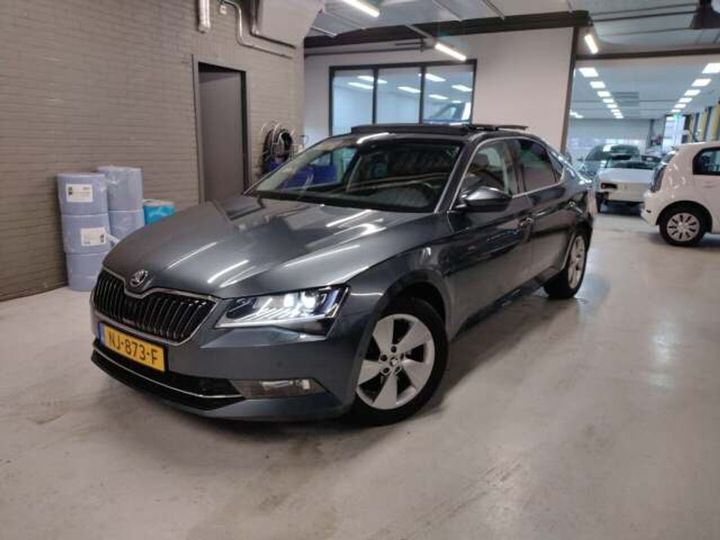 SKODA SUPERB 2017 tmbag7np2g7047658