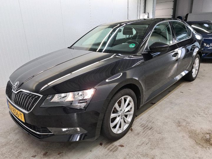 SKODA SUPERB 2017 tmbag7np7h7019047