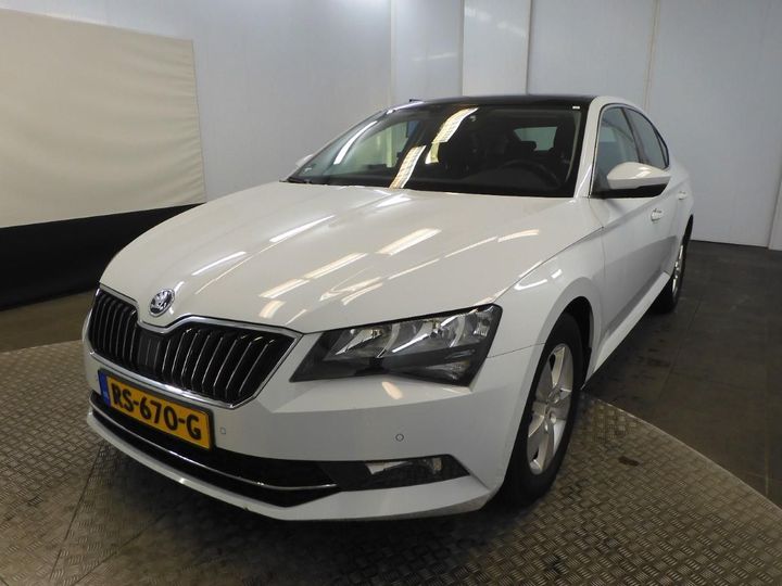 SKODA SUPERB 2018 tmbag7np8j7559299