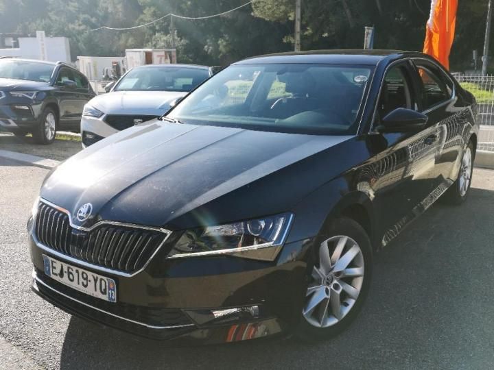 SKODA SUPERB 2017 tmbag7np9h7525186