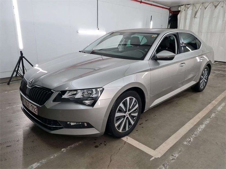 SKODA SUPERB 2018 tmbag7np9j7543810