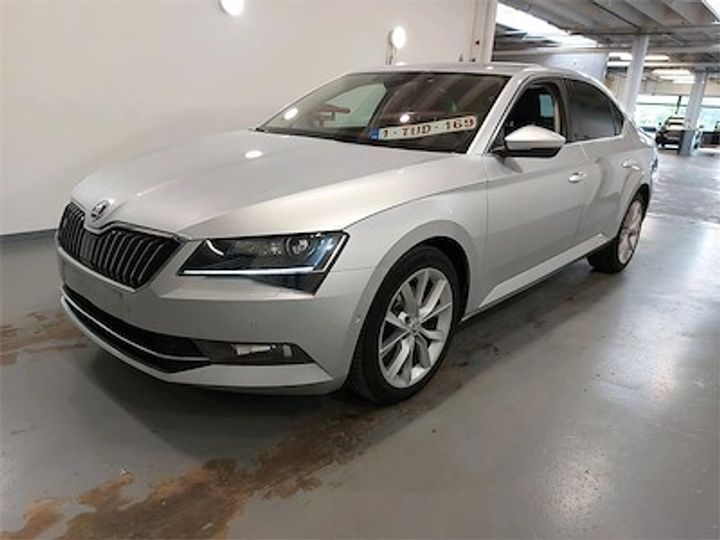 SKODA SUPERB 2018 tmbag7np9j7559327