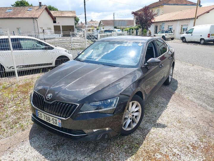 SKODA SUPERB 2018 tmbag7np9j7587595