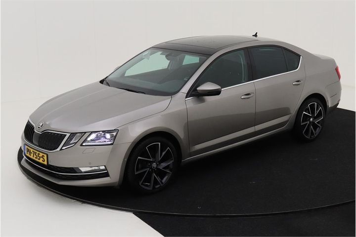 SKODA OCTAVIA 2017 tmbag9ne0j0100268