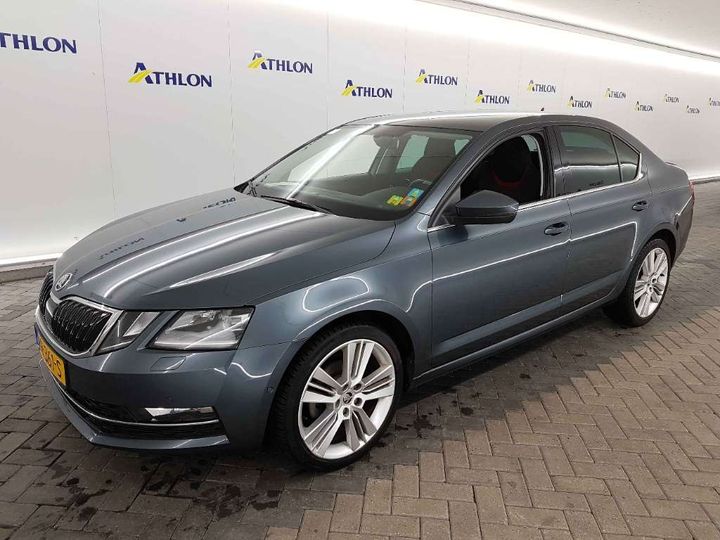 SKODA OCTAVIA 2017 tmbag9ne1j0098529