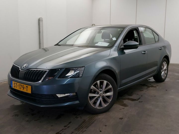 SKODA OCTAVIA 2018 tmbag9ne1j0316257