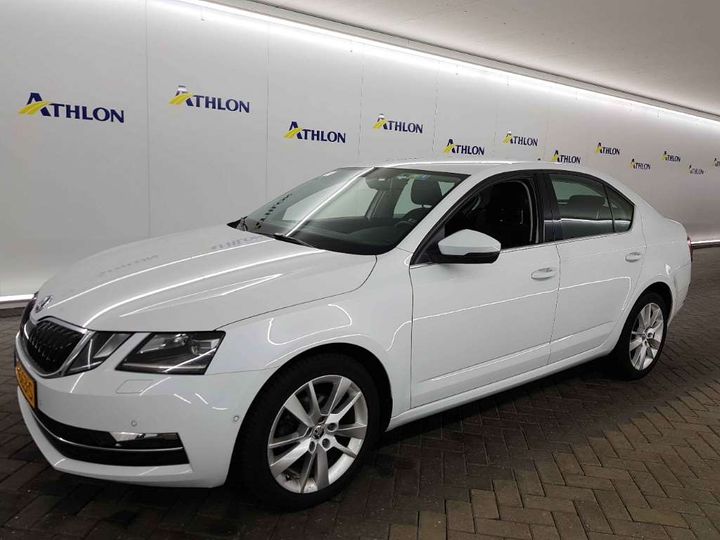 SKODA OCTAVIA 2017 tmbag9ne2j0091685