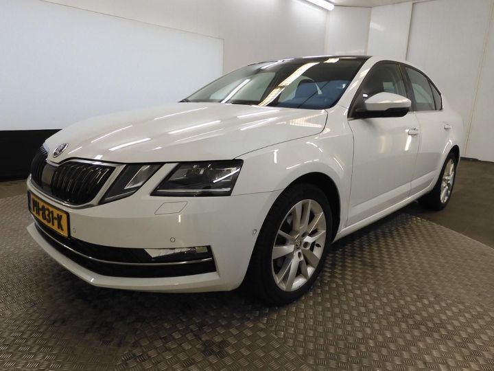 SKODA OCTAVIA 2017 tmbag9ne2j0094991