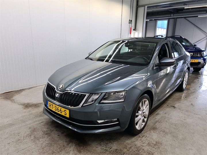 SKODA OCTAVIA 2018 tmbag9ne2j0247871