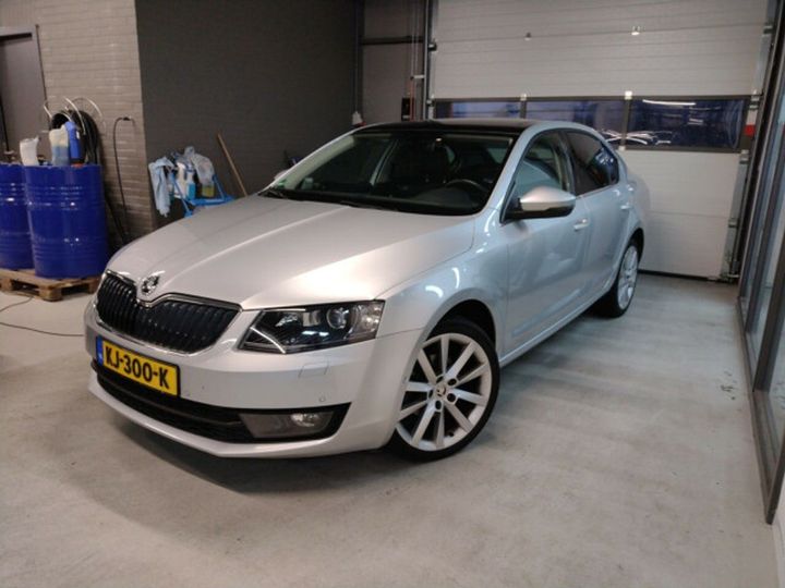 SKODA OCTAVIA 2016 tmbag9ne3h0054848