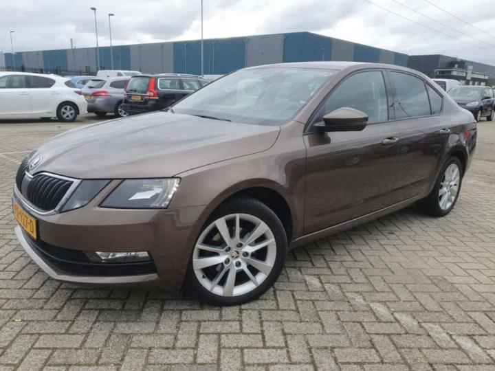 SKODA OCTAVIA 2017 tmbag9ne3j0148122