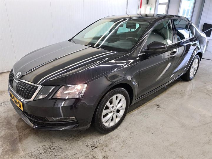 SKODA OCTAVIA 2017 tmbag9ne4j0077710