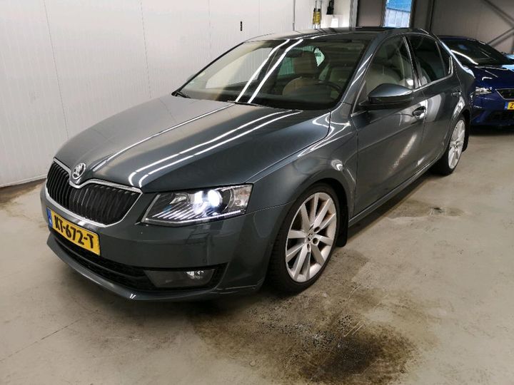 SKODA OCTAVIA 2016 tmbag9ne5h0110160