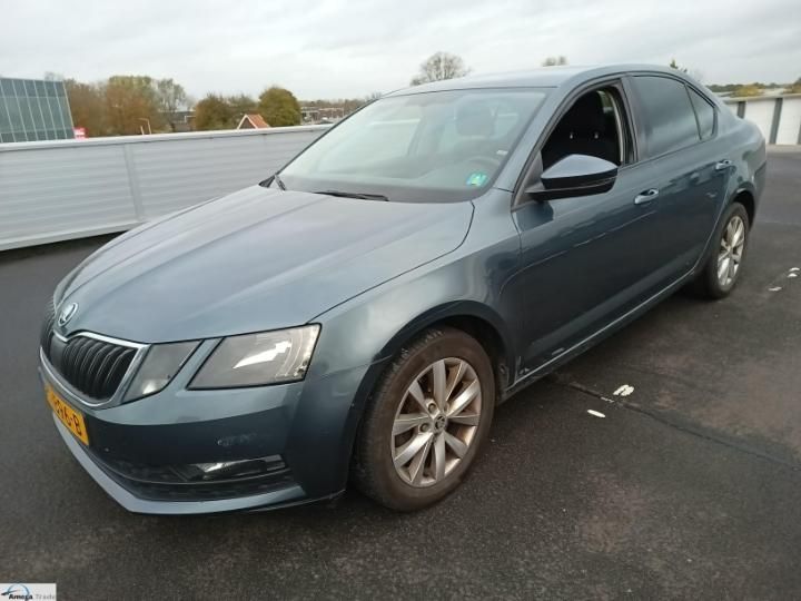 SKODA OCTAVIA 2017 tmbag9ne5j0132102