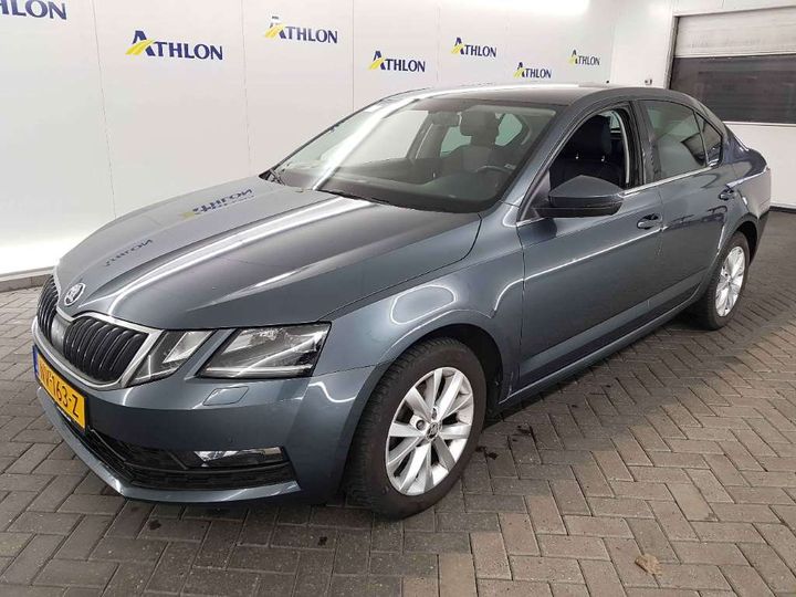 SKODA OCTAVIA 2017 tmbag9ne6j0055403