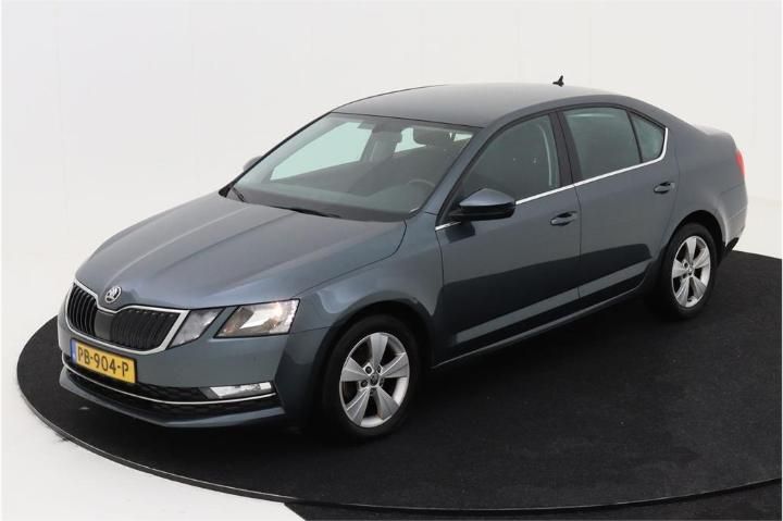 SKODA OCTAVIA 2017 tmbag9ne6j0077112