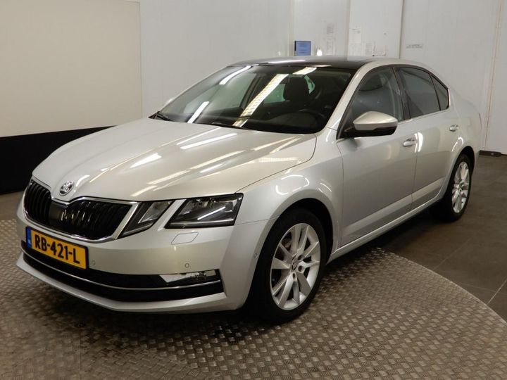 SKODA OCTAVIA 2017 tmbag9ne6j0171829