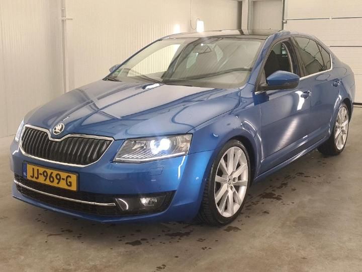 SKODA OCTAVIA 2016 tmbag9ne7g0219346