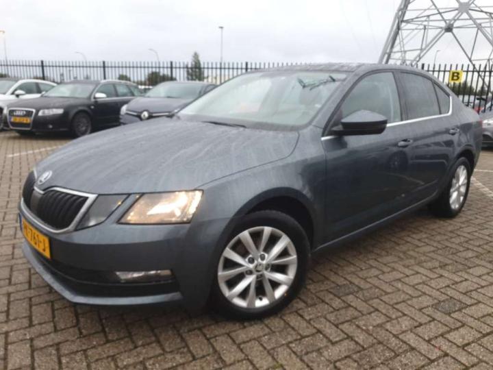 SKODA OCTAVIA 2017 tmbag9ne7j0112062