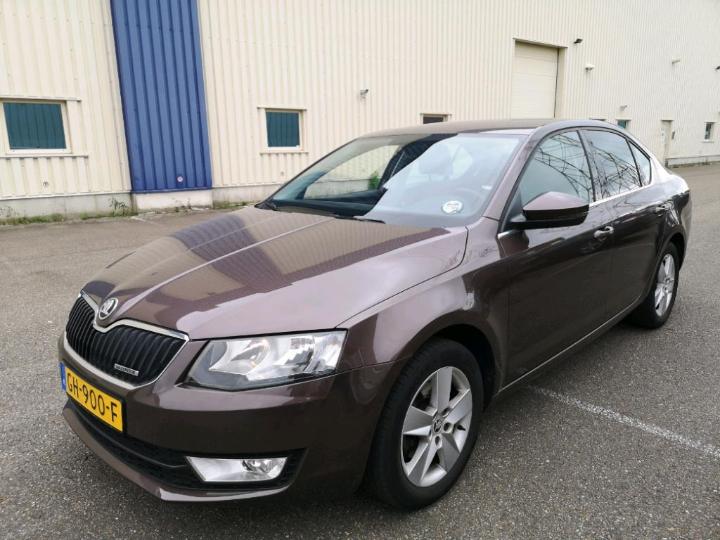 SKODA OCTAVIA 2015 tmbag9ne8f0243671