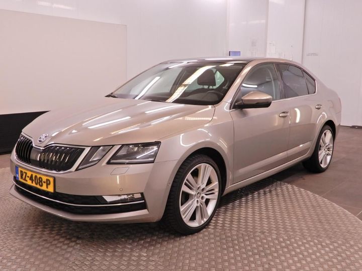 SKODA OCTAVIA 2018 tmbag9ne8j0272645