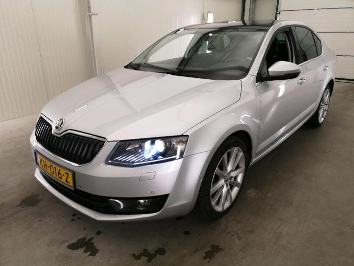 SKODA OCTAVIA 2016 tmbag9ne9h0055230