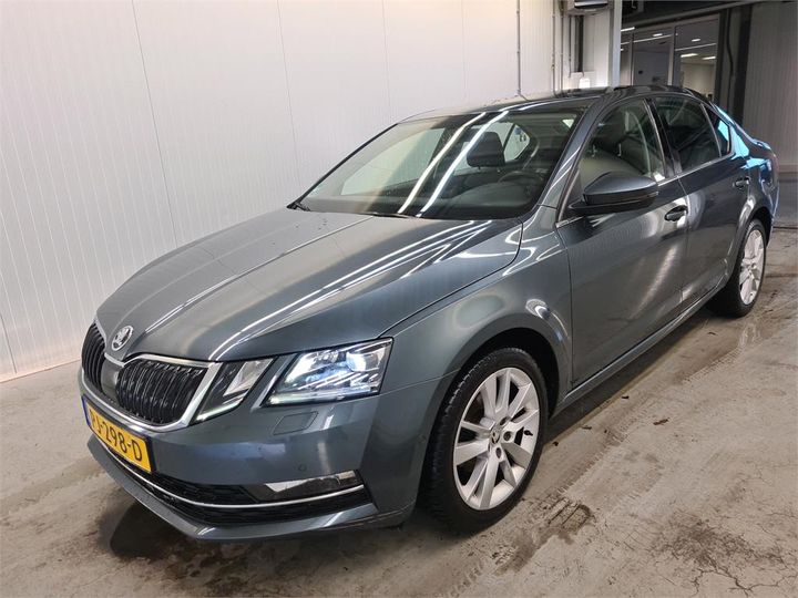 SKODA OCTAVIA 2017 tmbag9ne9j0105114