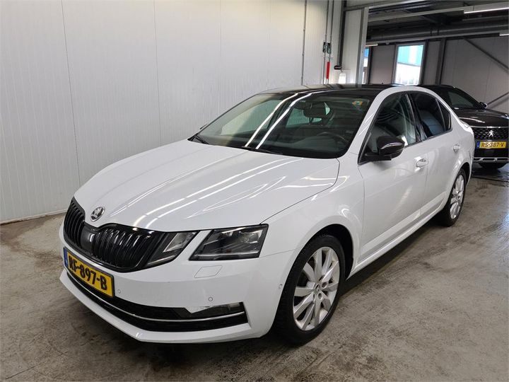 SKODA OCTAVIA 2017 tmbag9ne9j0171467