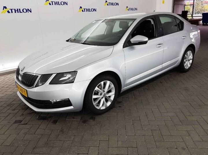 SKODA OCTAVIA 2017 tmbag9nexj0039981