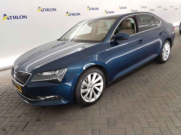 SKODA SUPERB 2018 tmbag9np0j7568820