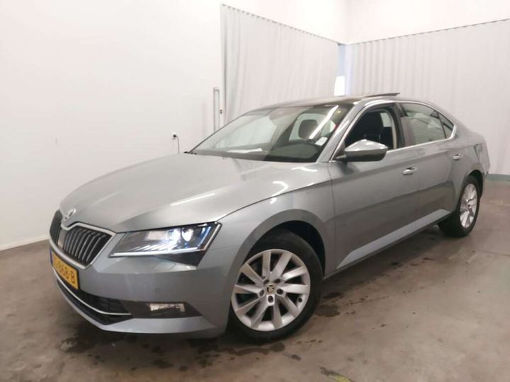 SKODA SUPERB 2018 tmbag9np0j7609706