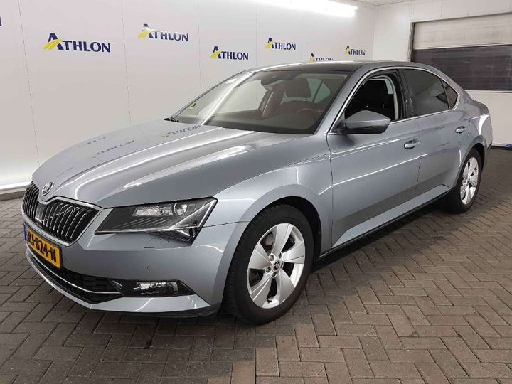 SKODA SUPERB 2018 tmbag9np1j7505192