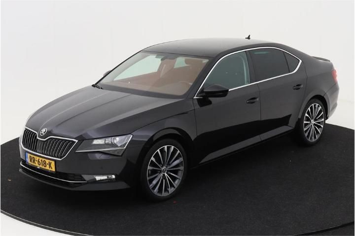 SKODA SUPERB 2018 tmbag9np3j7546701