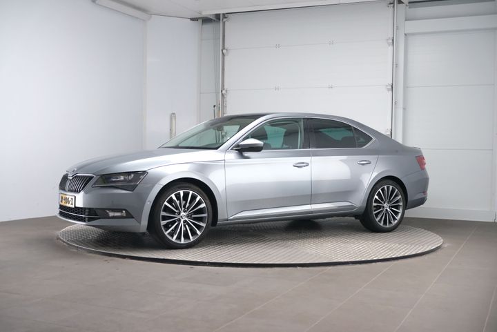 SKODA SUPERB 2016 tmbag9np4g7084254