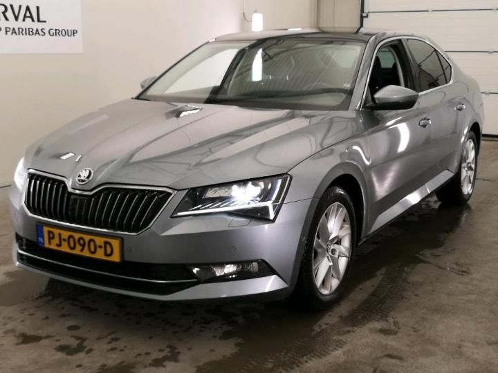 SKODA SUPERB 2017 tmbag9np4h7535409