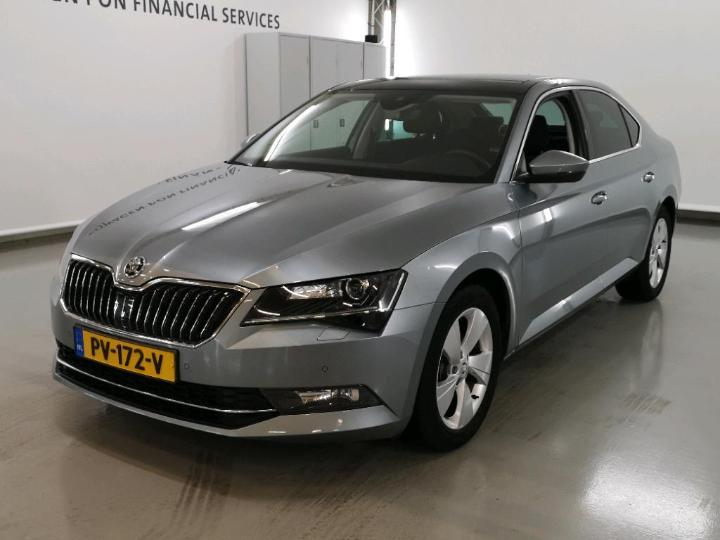 SKODA SUPERB 2018 tmbag9np4j7507972