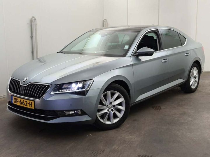 SKODA SUPERB 2019 tmbag9np5j7598055