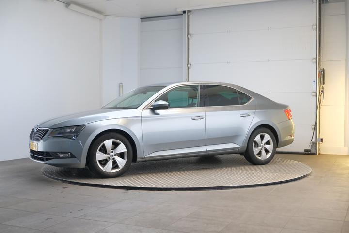 SKODA SUPERB 2016 tmbag9np6h7024624