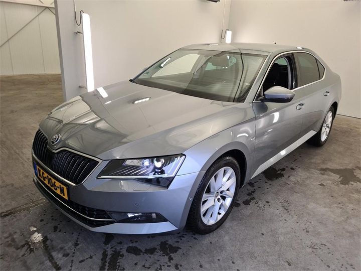 SKODA SUPERB 2016 tmbag9np7h7018458