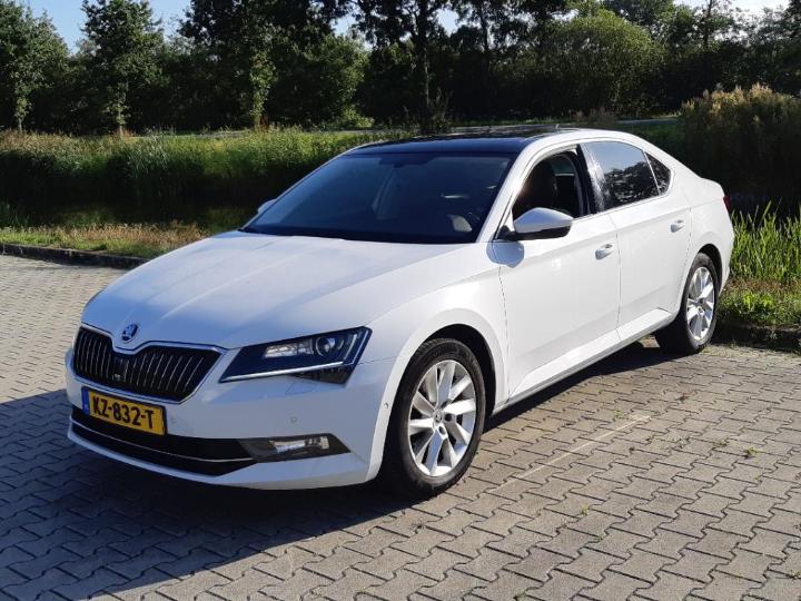 SKODA SUPERB 2017 tmbag9np7h7500976