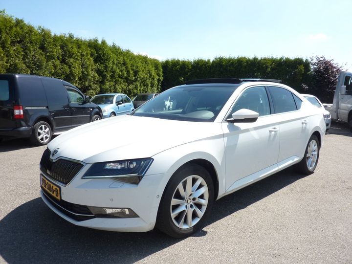 SKODA SUPERB 2017 tmbag9np7h7550857