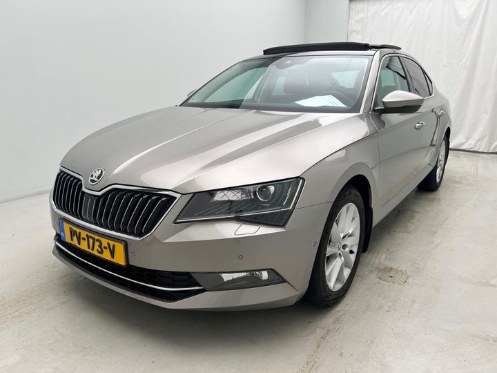 SKODA SUPERB 2018 tmbag9np7j7504824