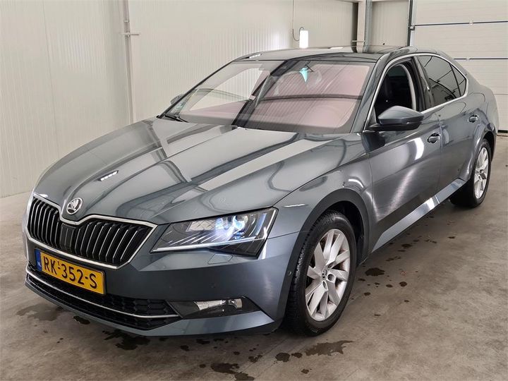 SKODA SUPERB 2018 tmbag9np7j7549990