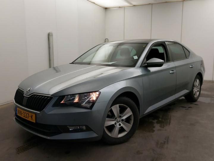 SKODA SUPERB 2017 tmbag9npxh7045766